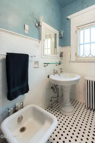 $749,000 | 6 Manning Boulevard, Albany, NY 12203