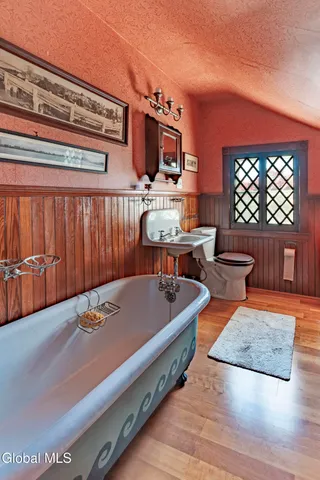 $749,000 | 6 Manning Boulevard, Albany, NY 12203