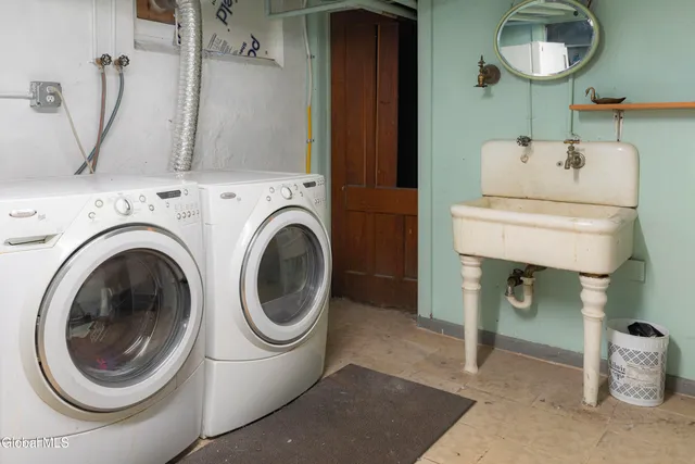 $749,000 | 6 Manning Boulevard, Albany, NY 12203