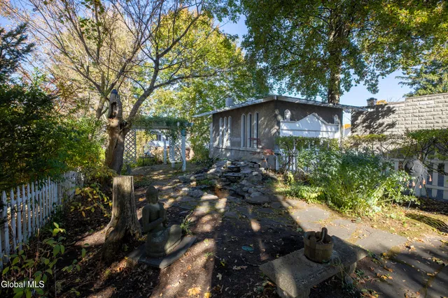 $749,000 | 6 Manning Boulevard, Albany, NY 12203