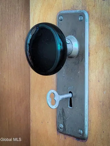 $749,000 | 6 Manning Boulevard, Albany, NY 12203