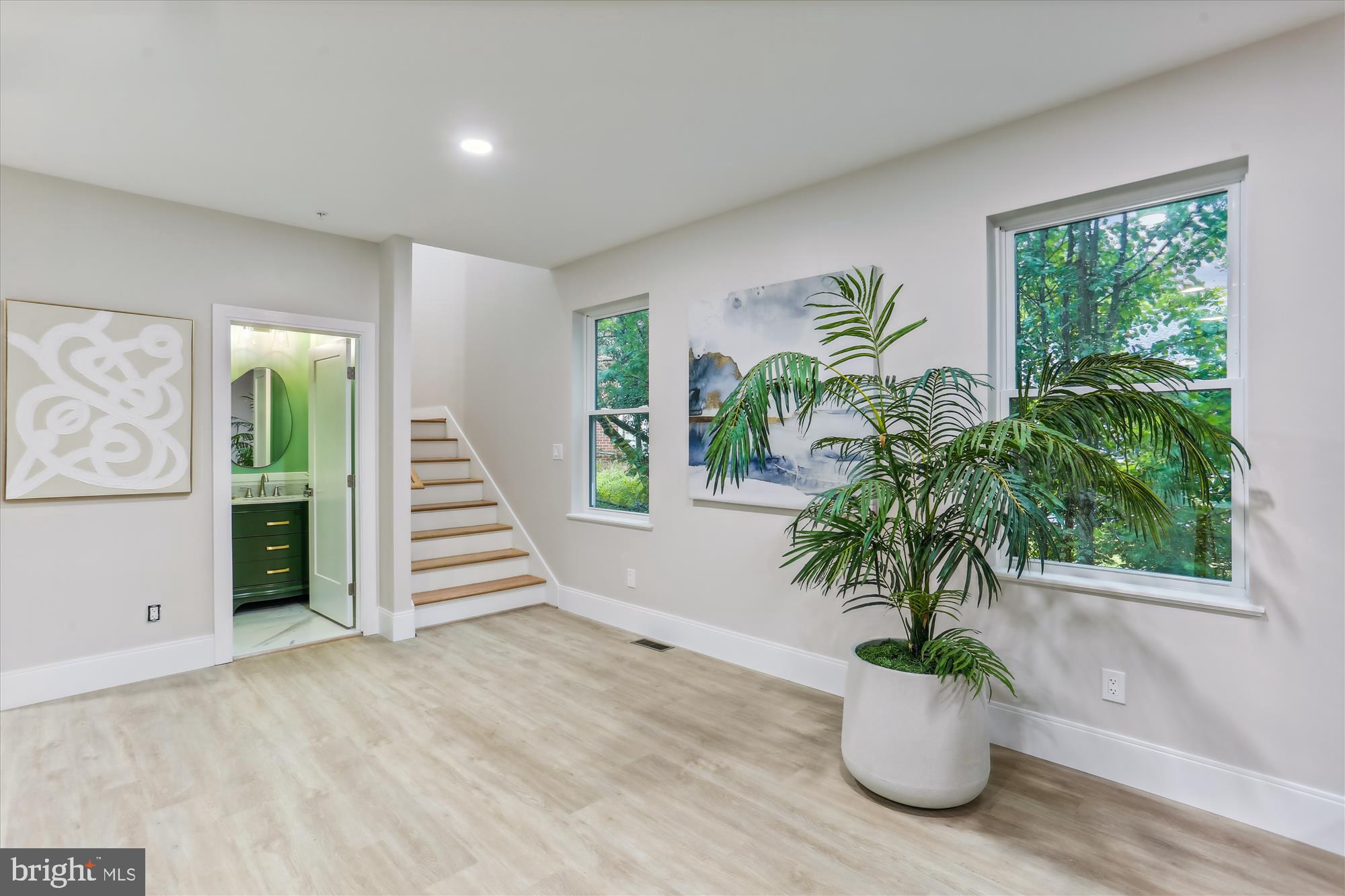 620 Mississippi Avenue Silver Spring, MD 20910 - Photo 23 of 50 a view of entryway with wooden floor