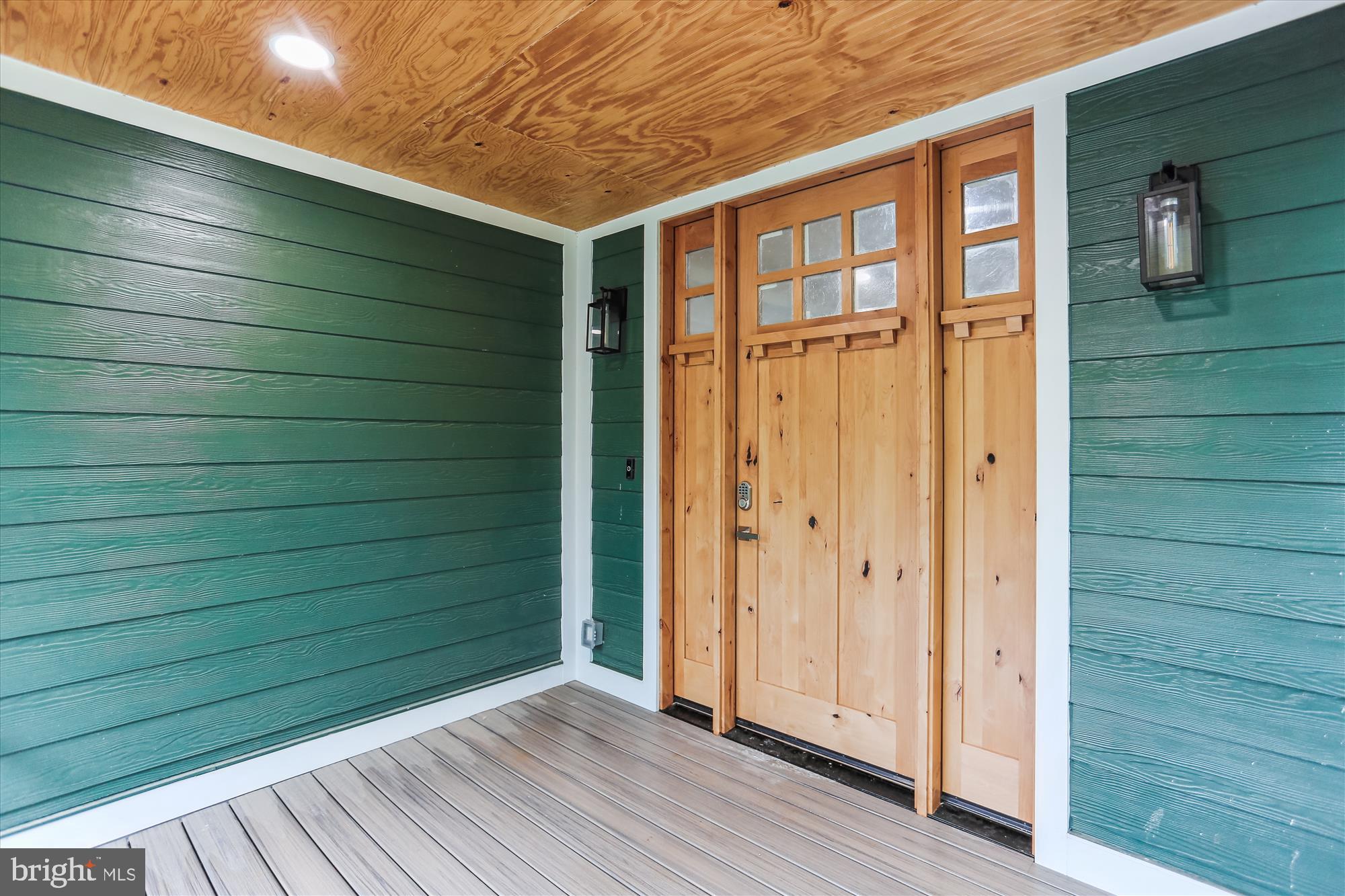 620 Mississippi Avenue Silver Spring, MD 20910 - Photo 6 of 50 a view of front door