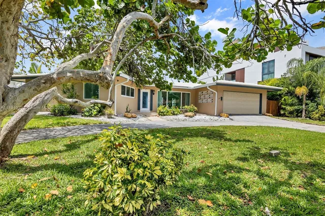 $3,650,000 | 2019 Northeast 31st Avenue, Fort Lauderdale, FL 33305
