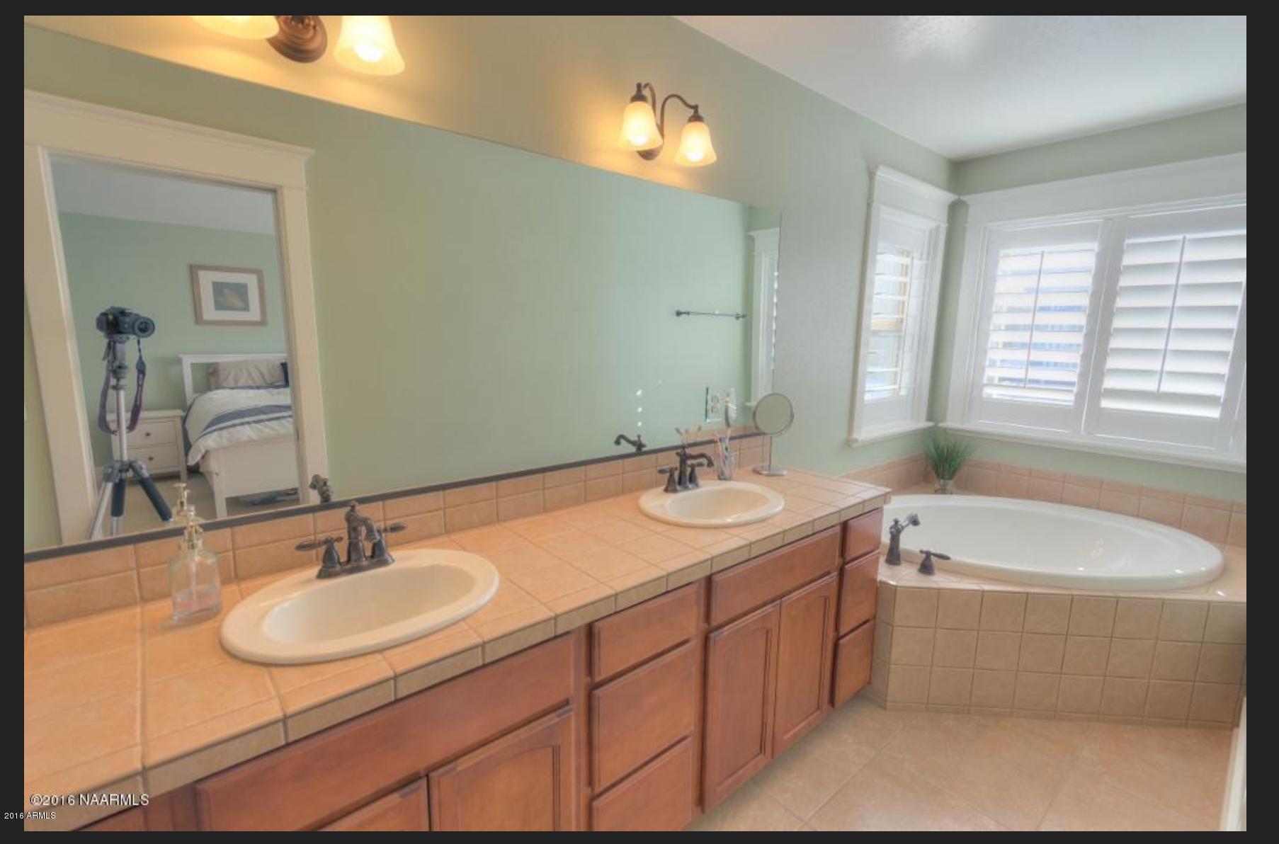 334 West Beryl Road Flagstaff, AZ 86005 - Photo 33 of 36 Master Bath