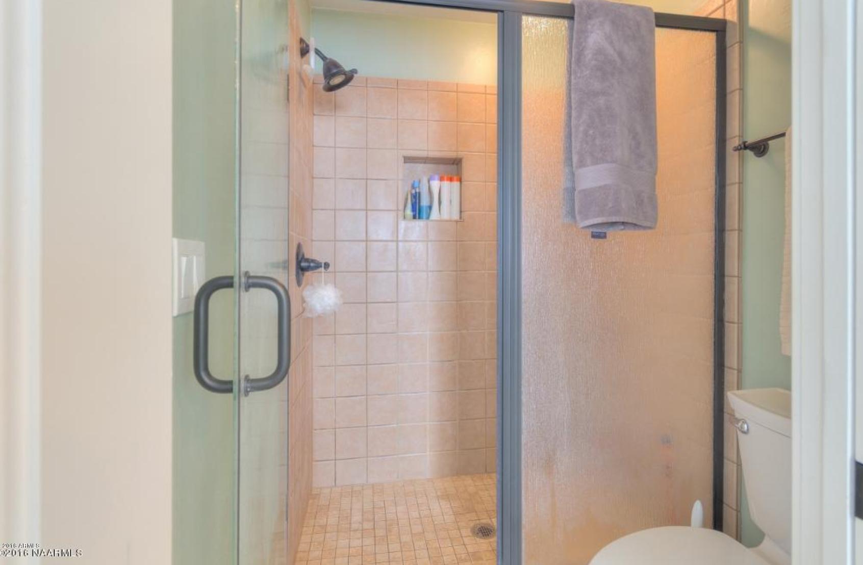 334 West Beryl Road Flagstaff, AZ 86005 - Photo 34 of 36 Master shower