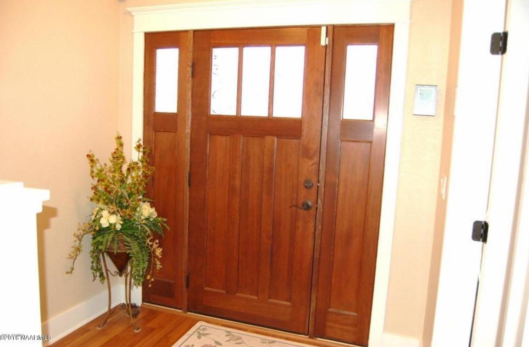334 West Beryl Road Flagstaff, AZ 86005 - Photo 5 of 36 Front door