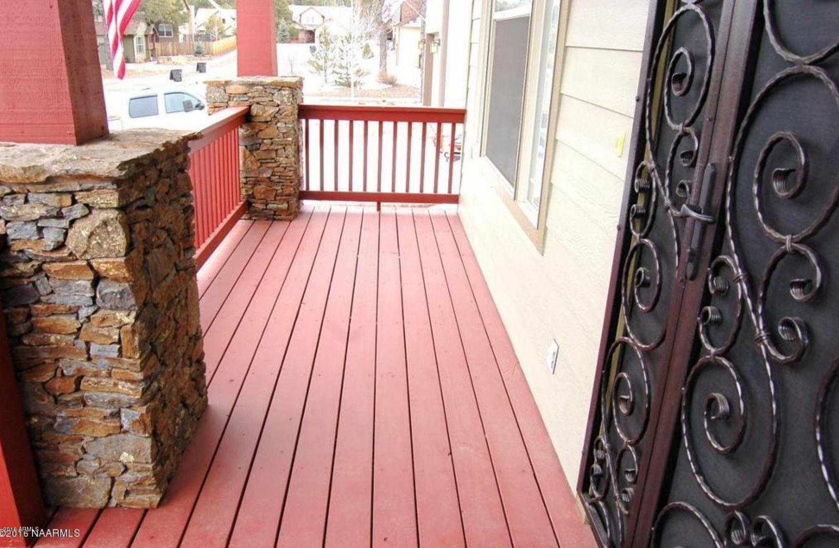 334 West Beryl Road Flagstaff, AZ 86005 - Photo 6 of 36 Front Porch