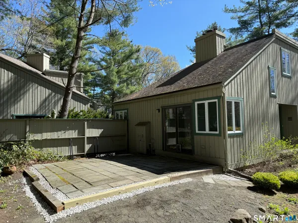 $3,000 | 2 Talcott Glen Road, Unit C, Farmington, CT 06032