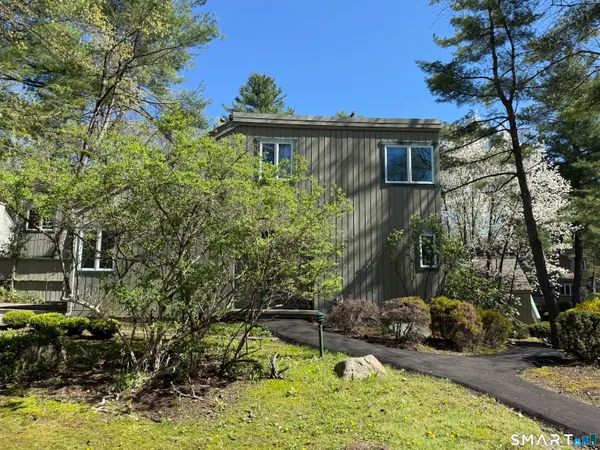 $3,000 | 2 Talcott Glen Road, Unit C, Farmington, CT 06032