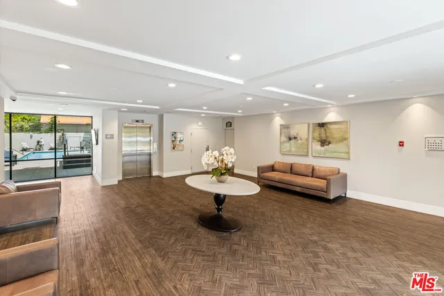 $5,500 | 12115 San Vicente Boulevard, Unit 309, Los Angeles, CA 90049