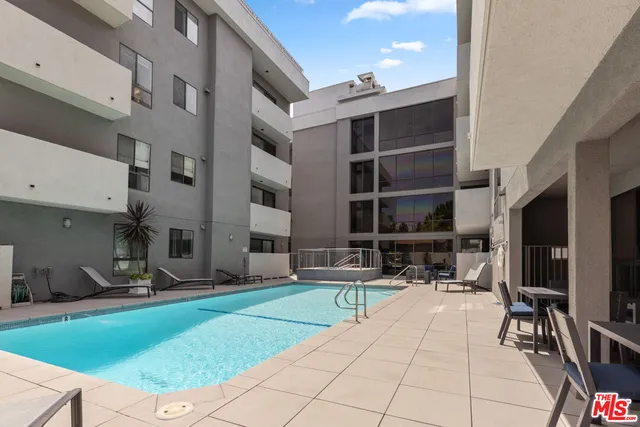 $5,500 | 12115 San Vicente Boulevard, Unit 309, Los Angeles, CA 90049