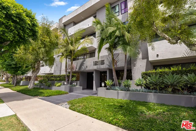 $5,500 | 12115 San Vicente Boulevard, Unit 309, Los Angeles, CA 90049