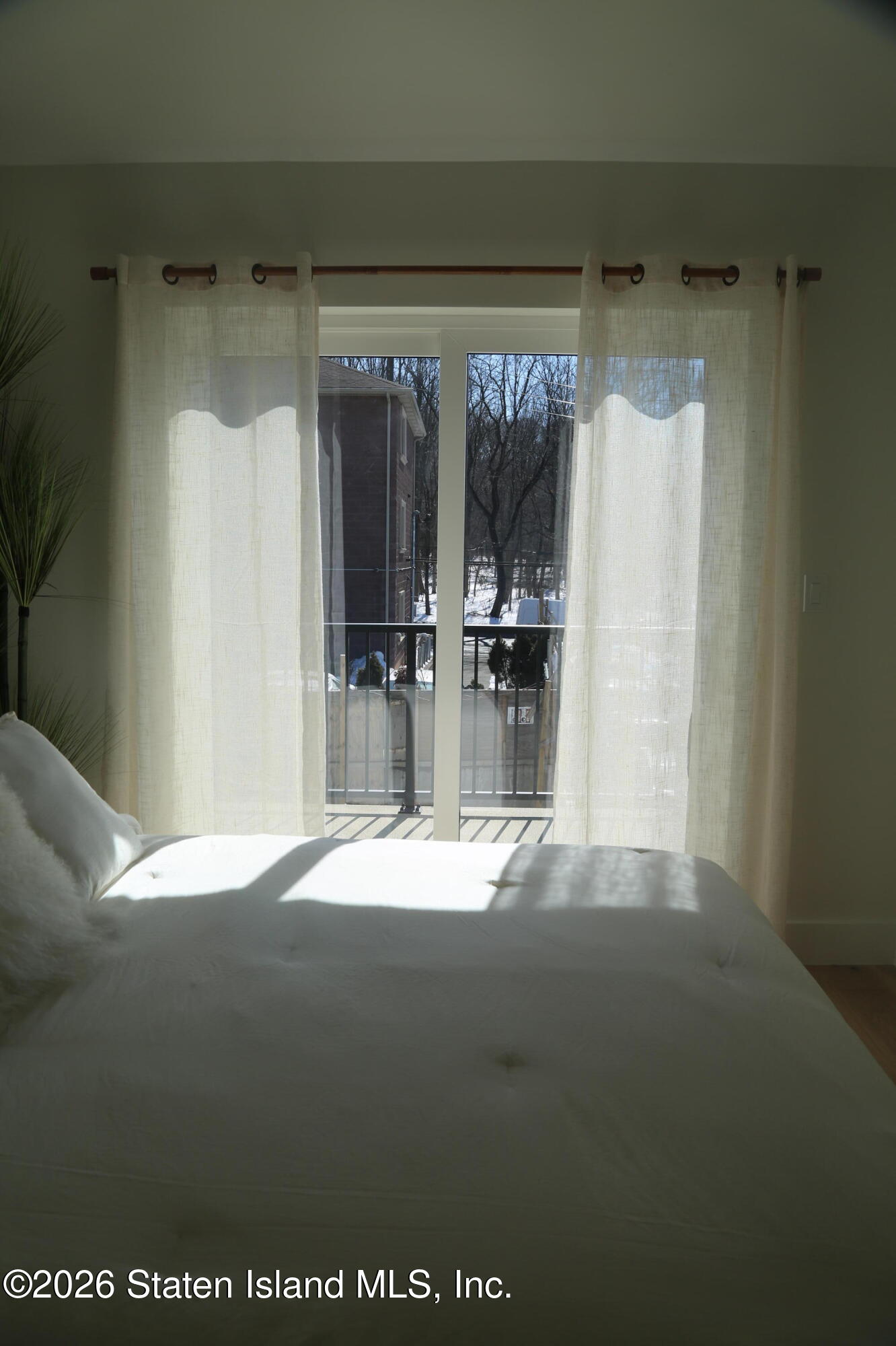 1221 Forest Hill Road, Unit 1 Staten Island, NY 10314 - Photo 5 of 9 8C5A1539