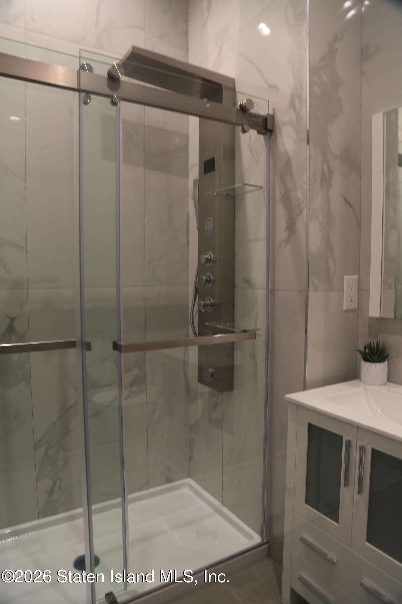 1221 Forest Hill Road, Unit 1 Staten Island, NY 10314 - Photo 8 of 9 8C5A1522