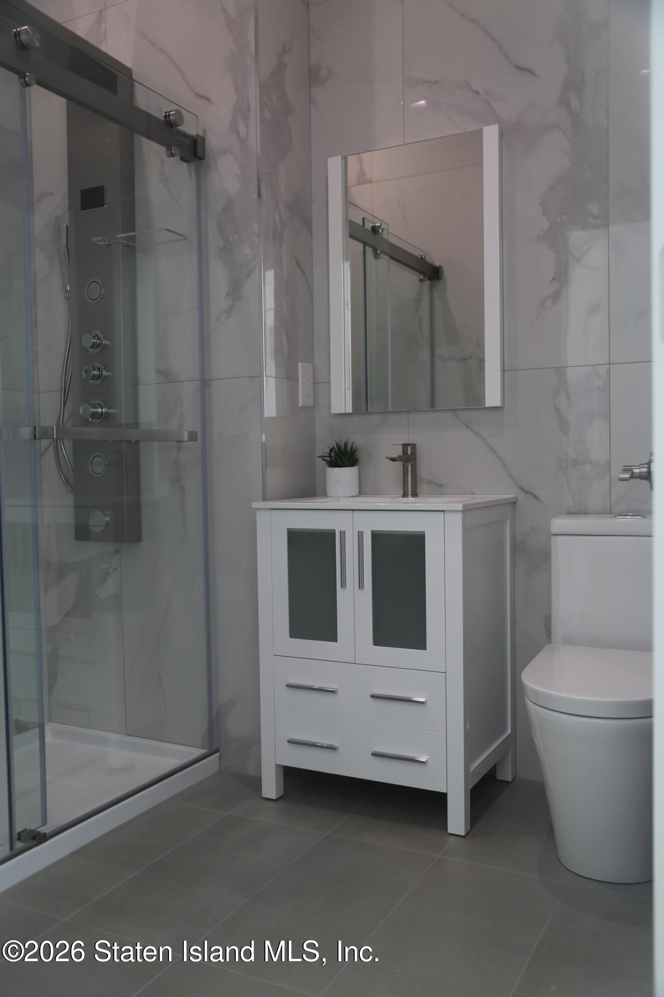 1221 Forest Hill Road, Unit 1 Staten Island, NY 10314 - Photo 9 of 9 8C5A1511