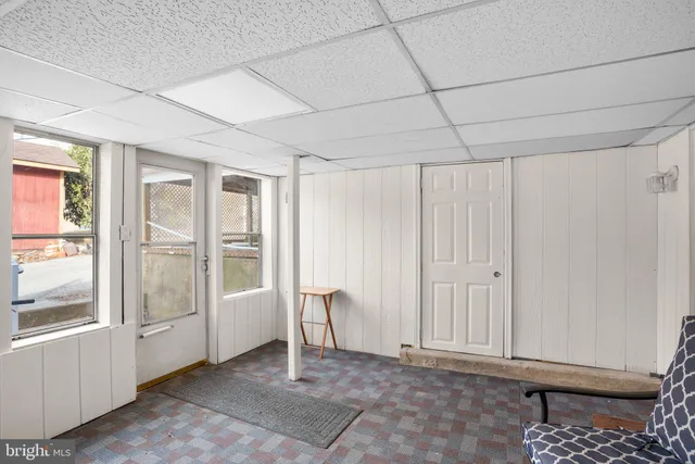 a view of an empty room with window