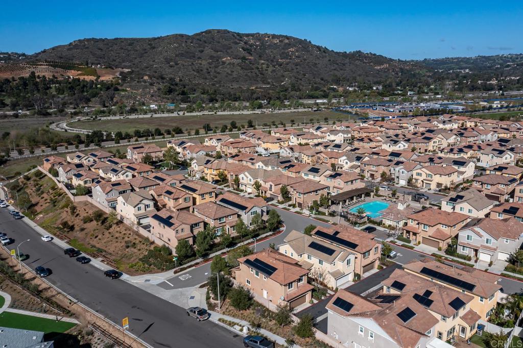 313 Dun Blazer Way Fallbrook, CA 92028 - Photo 40 of 59 an aerial view of multiple house