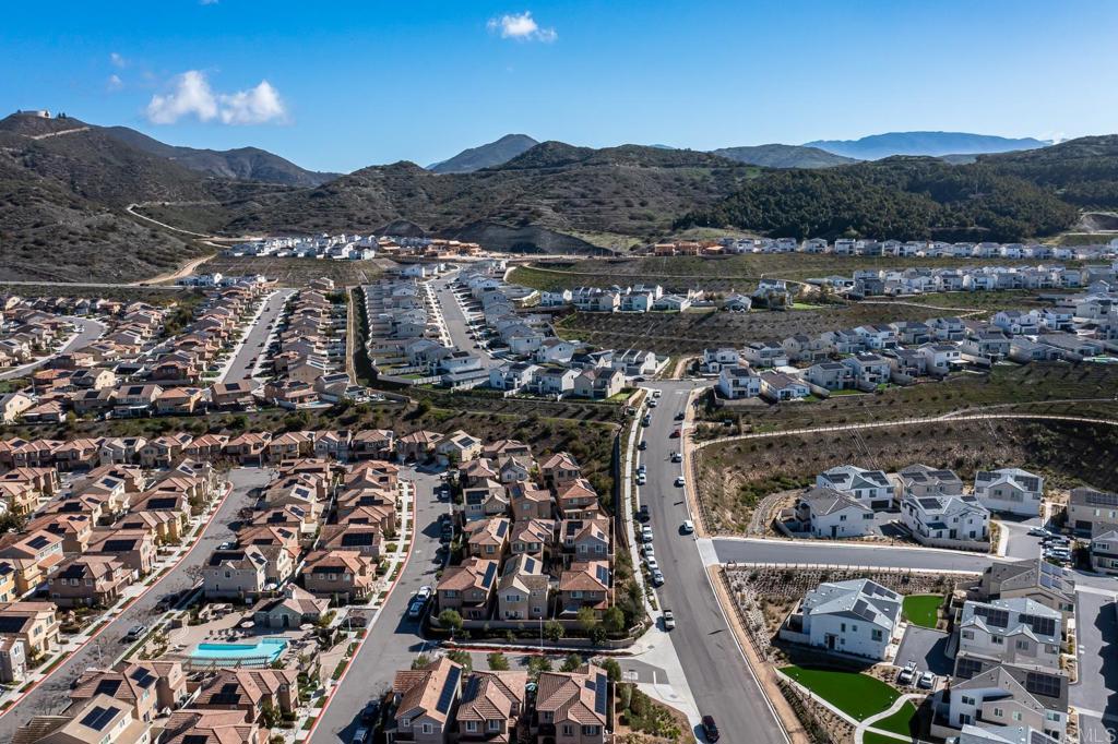 313 Dun Blazer Way Fallbrook, CA 92028 - Photo 50 of 59 an aerial view of multiple house