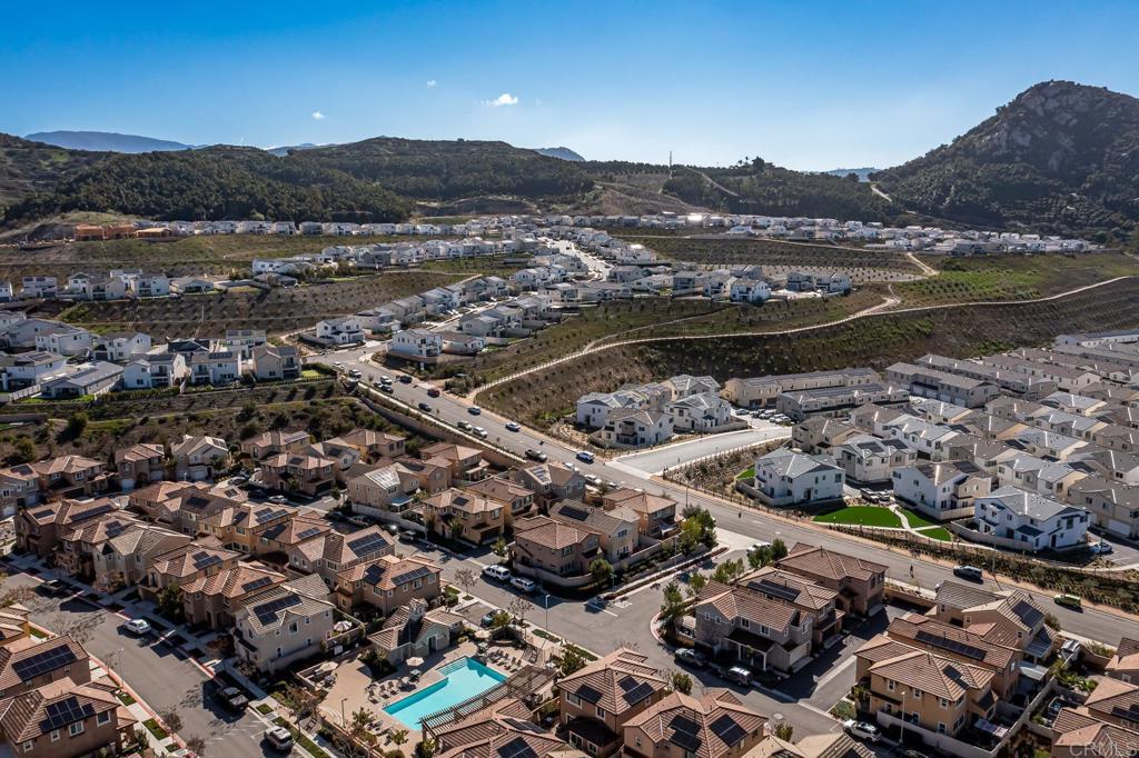 313 Dun Blazer Way Fallbrook, CA 92028 - Photo 51 of 59 an aerial view of a city