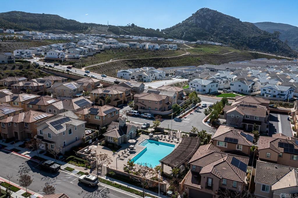 313 Dun Blazer Way Fallbrook, CA 92028 - Photo 57 of 59 an aerial view of a houses with ocean view