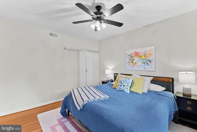 $389,999 | 3916 Penderview Drive, Unit 428, Fairfax, VA 22033