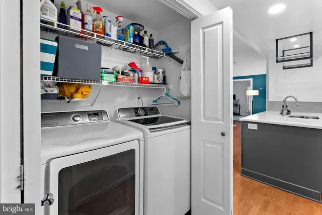 $389,999 | 3916 Penderview Drive, Unit 428, Fairfax, VA 22033