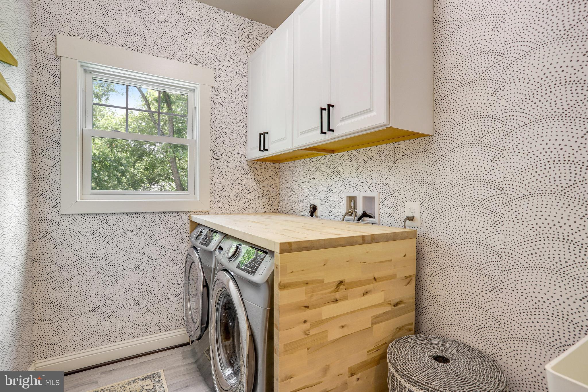 714 Kingsley Road Southwest Vienna, VA 22180 - Photo 36 of 62 Upper Level Laundry Room