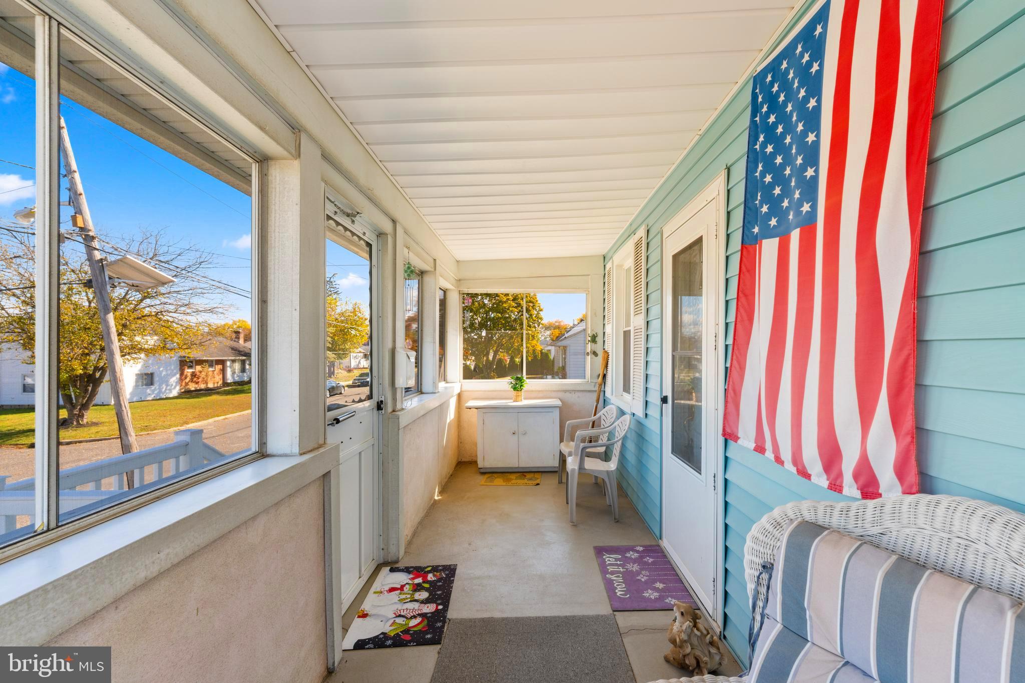 226 South Pine Avenue Maple Shade, NJ 08052 - Photo 4 of 39 a living room with furniture and a large window