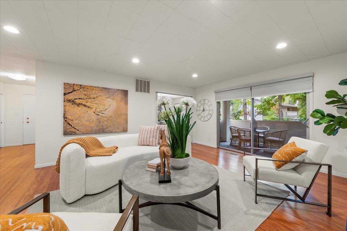 600 Pennsylvania Avenue, Unit 10 Los Gatos, CA 95030 - Photo 3 of 37