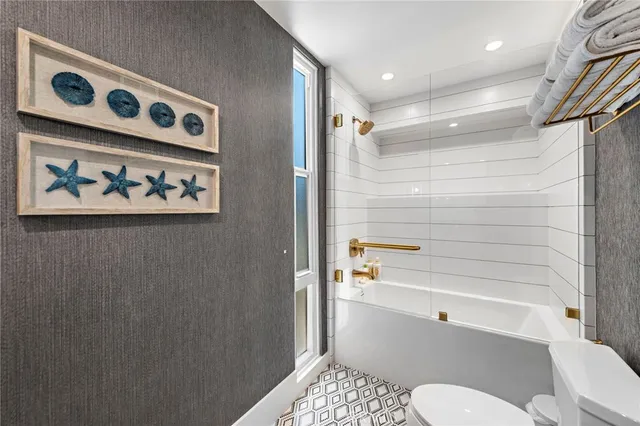 $8,995 | 201 Nyes Place, Laguna Beach, CA 92651