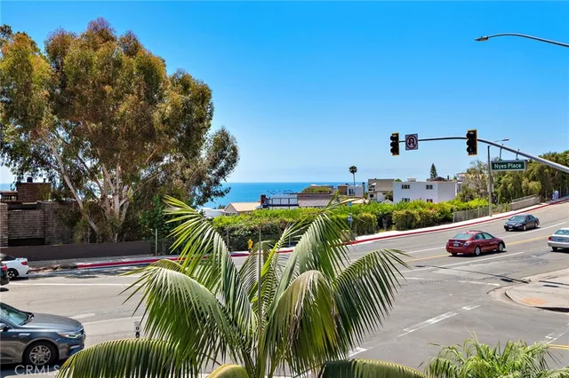 $8,995 | 201 Nyes Place, Laguna Beach, CA 92651