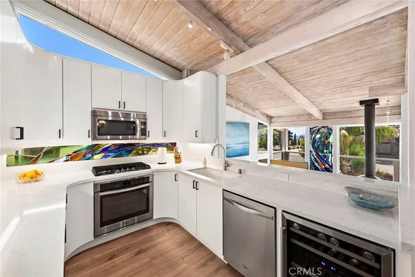 $8,995 | 201 Nyes Place, Laguna Beach, CA 92651