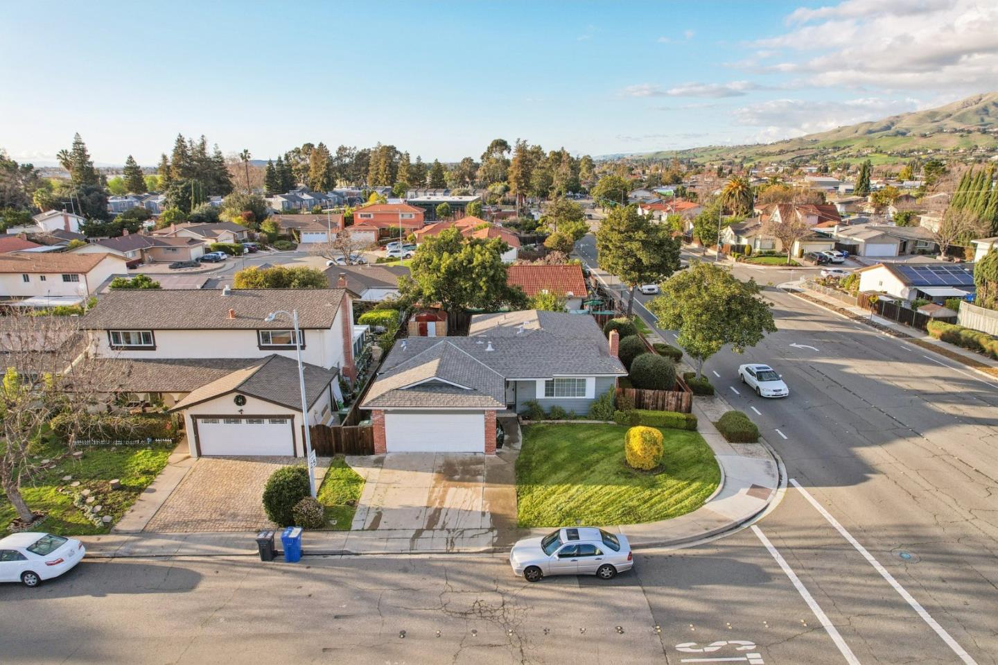 1293 Glacier Drive Milpitas, CA 95035 - Photo 26 of 27