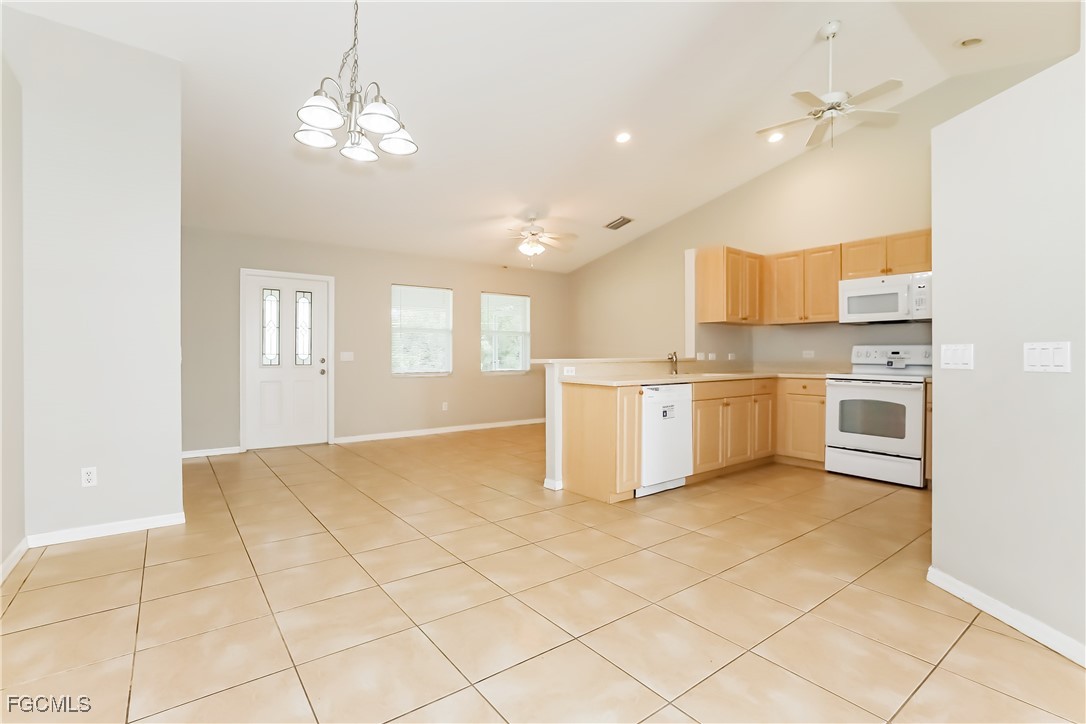 5840 Regent Road Venice, FL 34293 - Photo 4 of 16