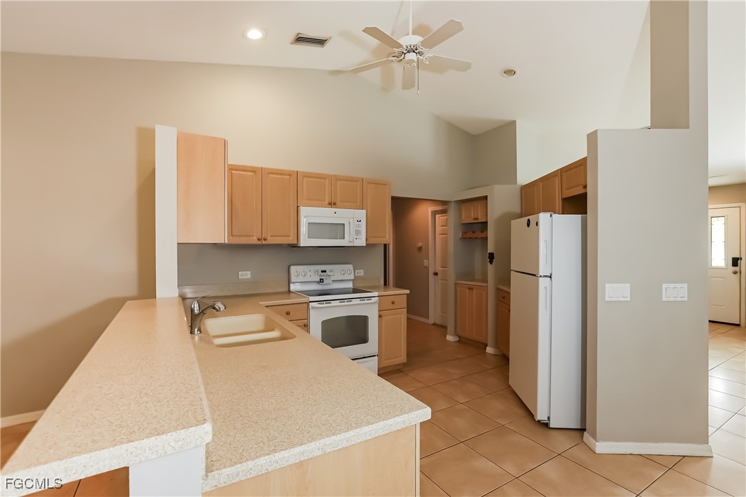 5840 Regent Road Venice, FL 34293 - Photo 5 of 16