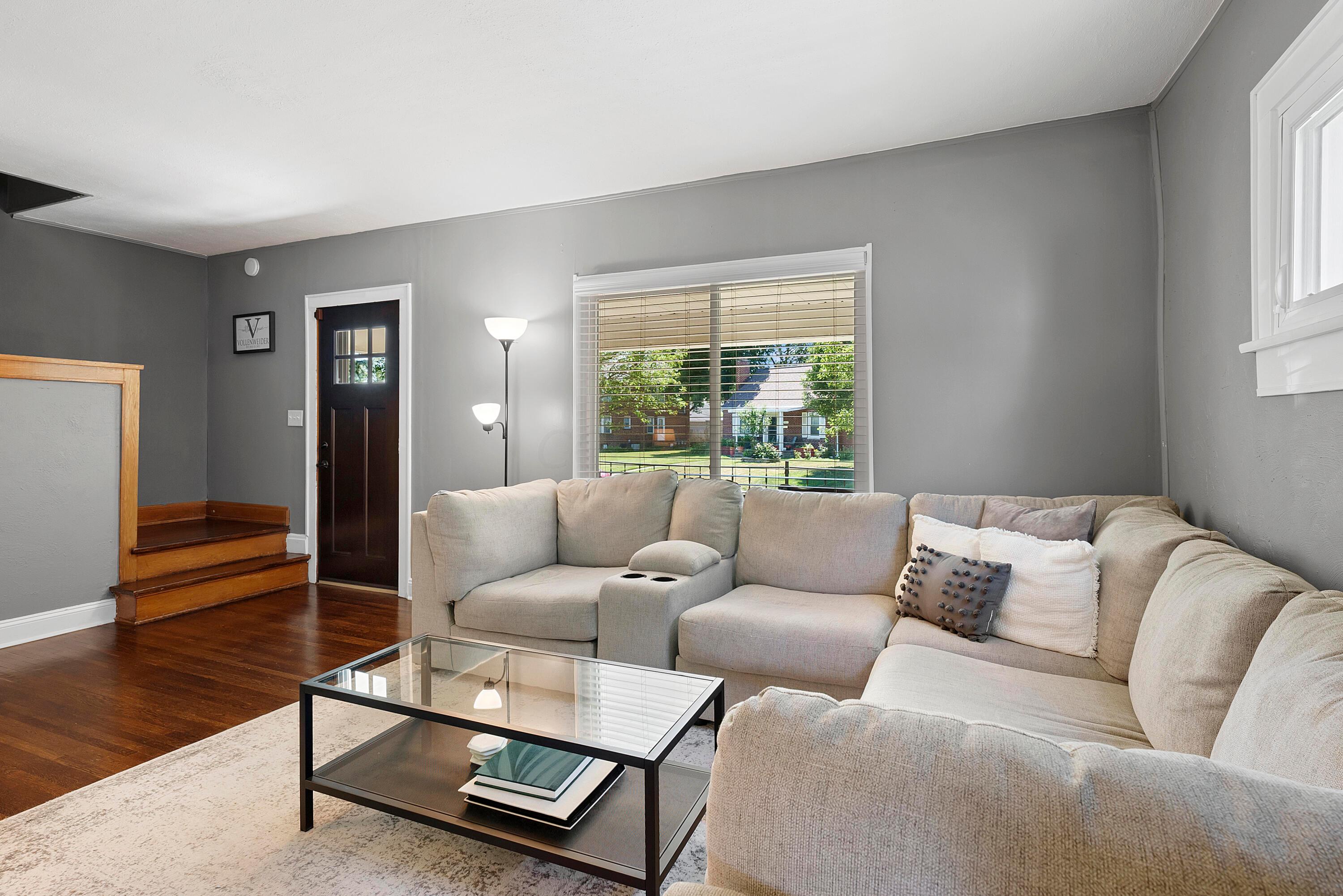 872 Timberman Road Columbus, OH 43212 - Photo 4 of 32 DSC00026