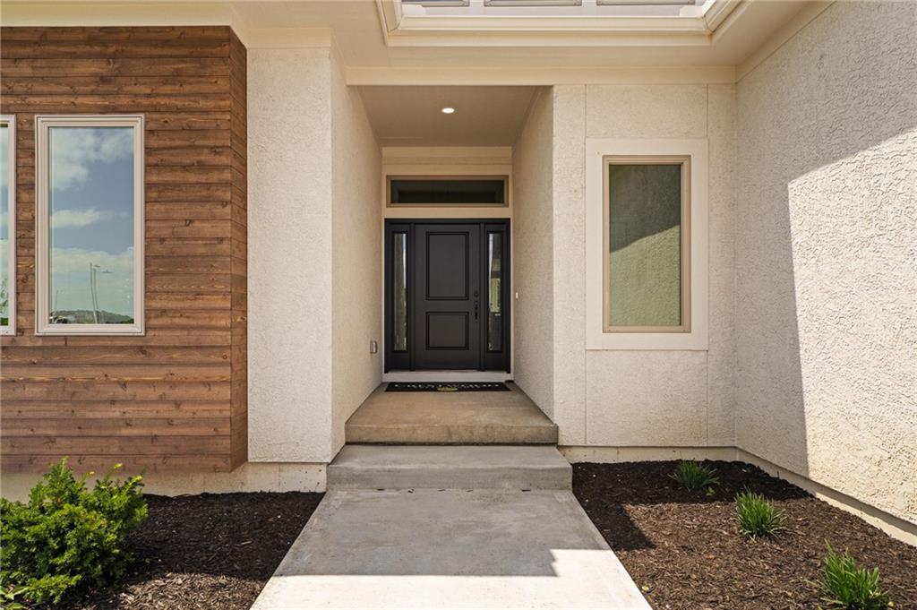 11216 South Gleason Road Olathe, KS 66061 - Photo 4 of 59