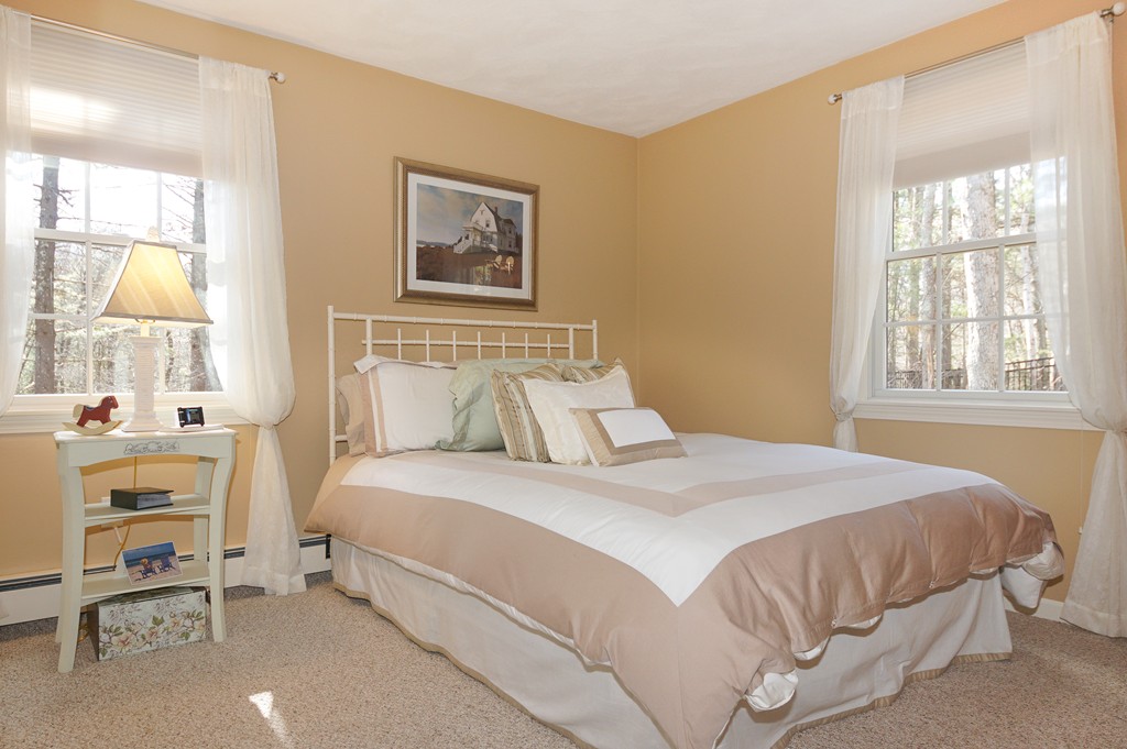 11 Longmeadow Road Norfolk, MA 02056 - Photo 12 of 24 Gallery Image 12