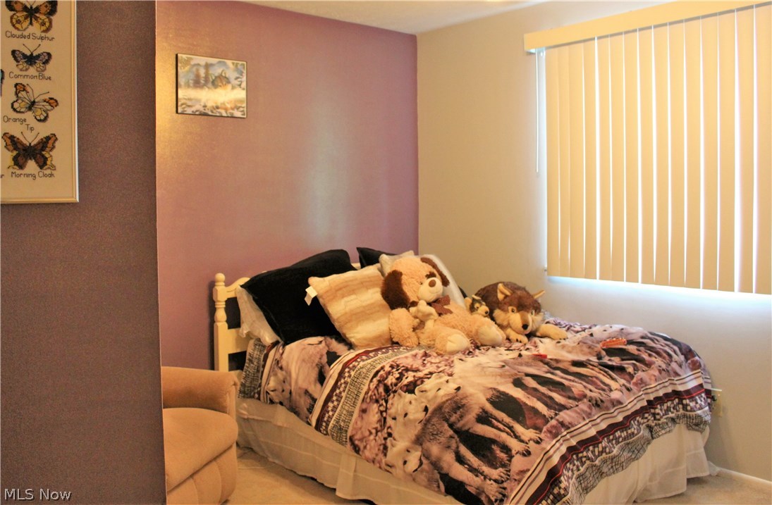 13942 Sheldon Road Brook Park, OH 44142 - Photo 17 of 26 Gallery Image 17