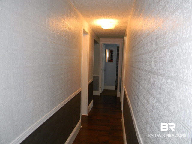 17101 Devine Road Loxley, AL 36551 - Photo 20 of 26 Hallway