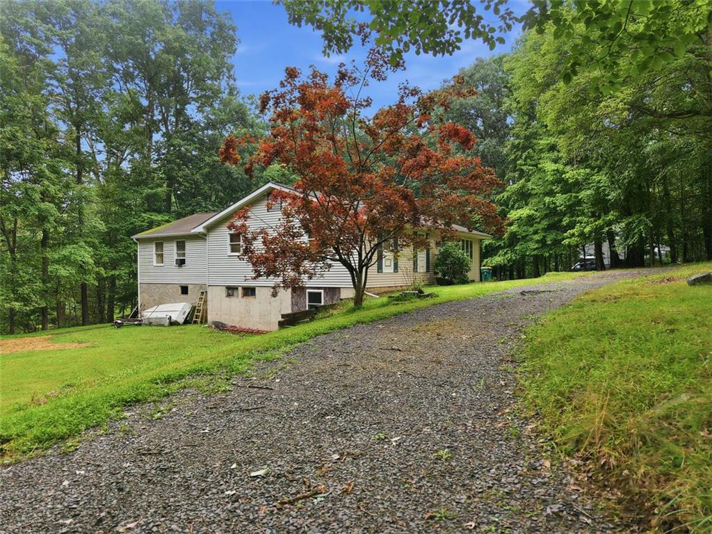 191 Hemlock Road Tannersville, PA 18372 - Photo 3 of 33 Gallery Image 3
