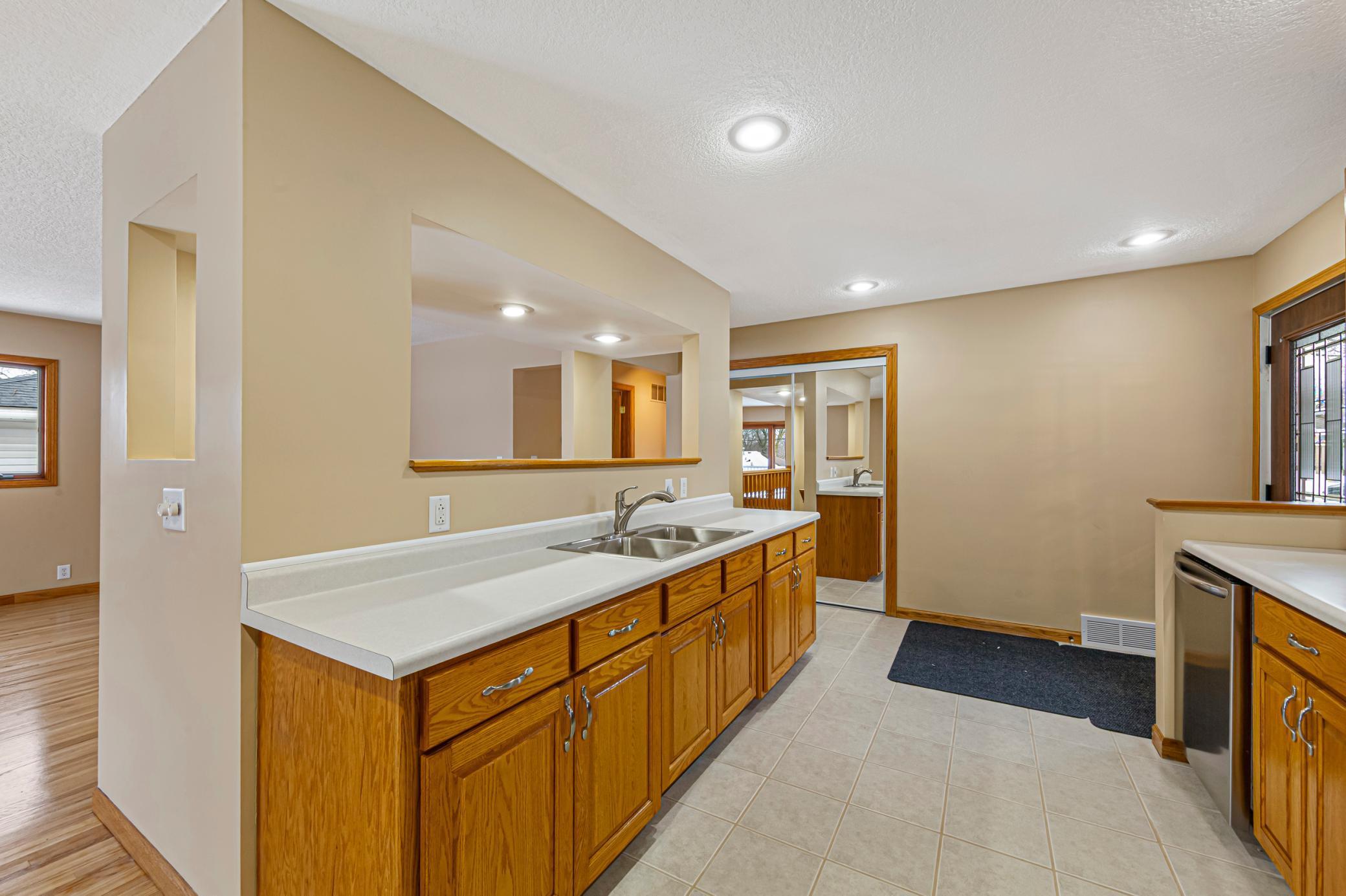 832 Home Place Faribault, MN 55021 - Photo 13 of 40