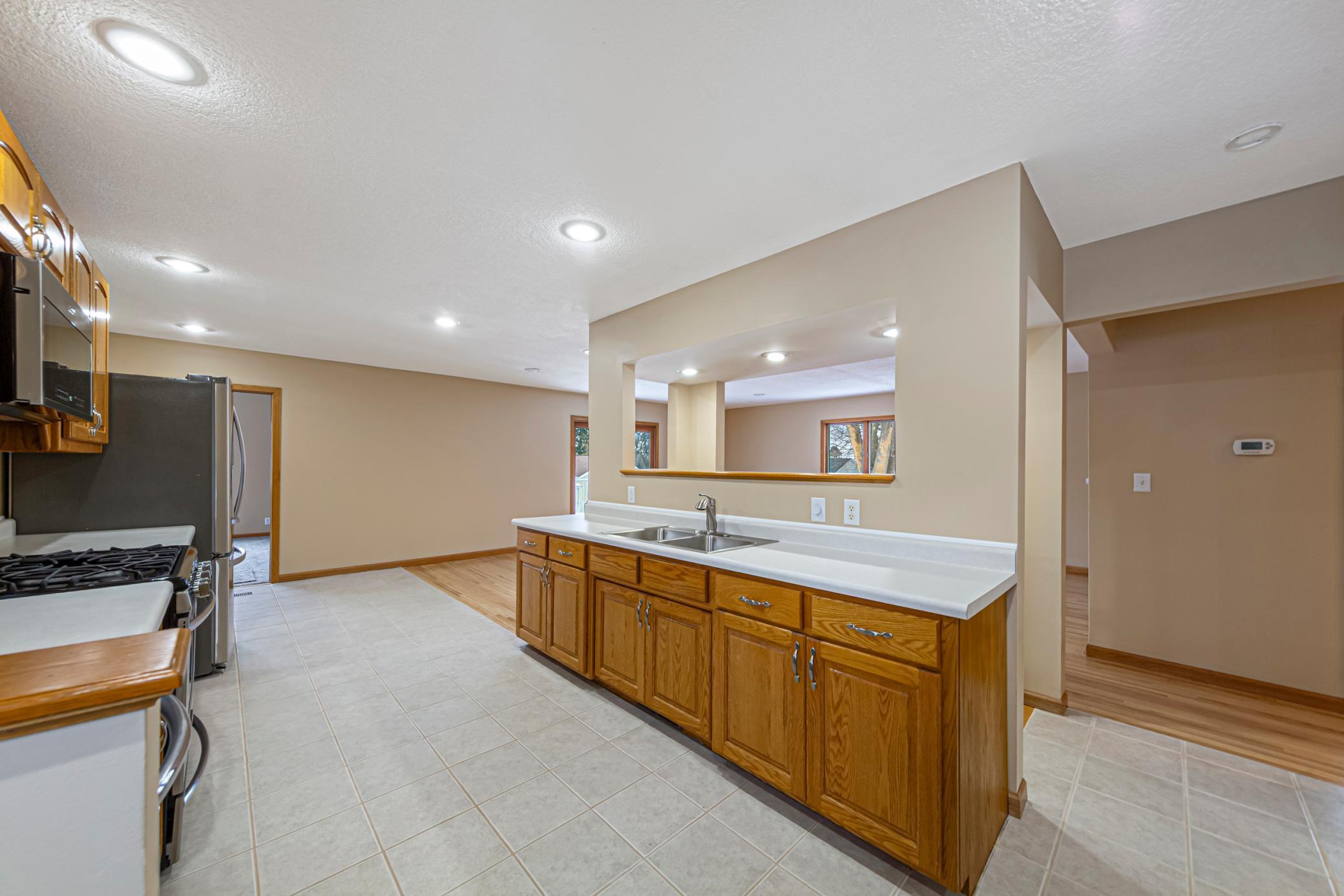 832 Home Place Faribault, MN 55021 - Photo 10 of 40