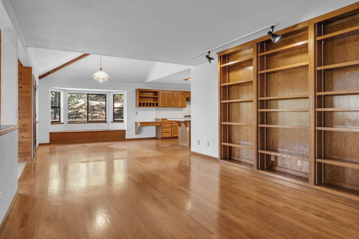6287 Oak Hill Road Placerville, CA 95667 - Photo 10 of 60