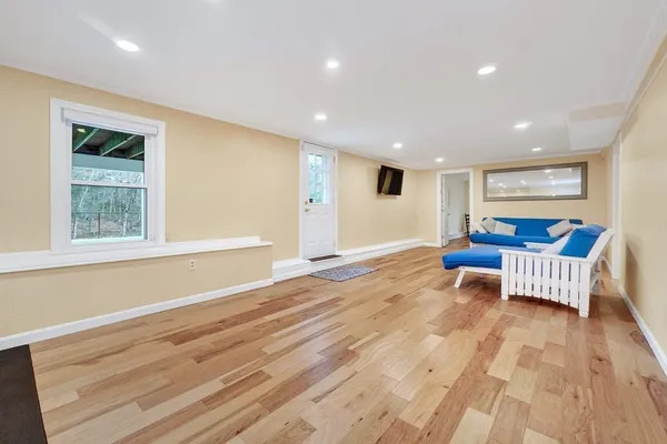 $1,275,000 | 7 Sandy Drive, Acton, MA 01720