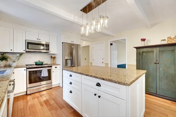 $1,275,000 | 7 Sandy Drive, Acton, MA 01720