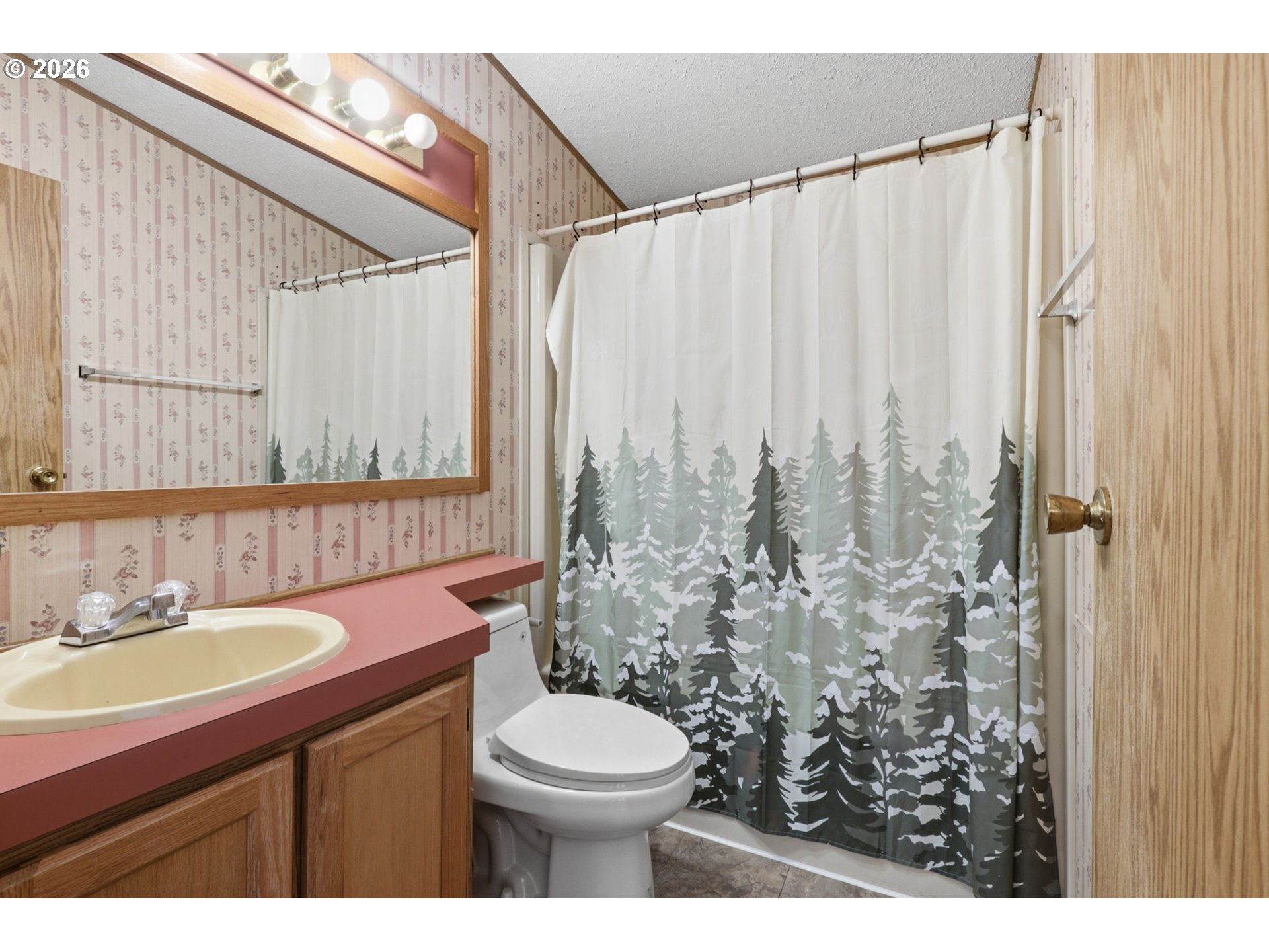 100 Southwest 195th Avenue, Unit 204 Beaverton, OR 97006 - Photo 20 of 26