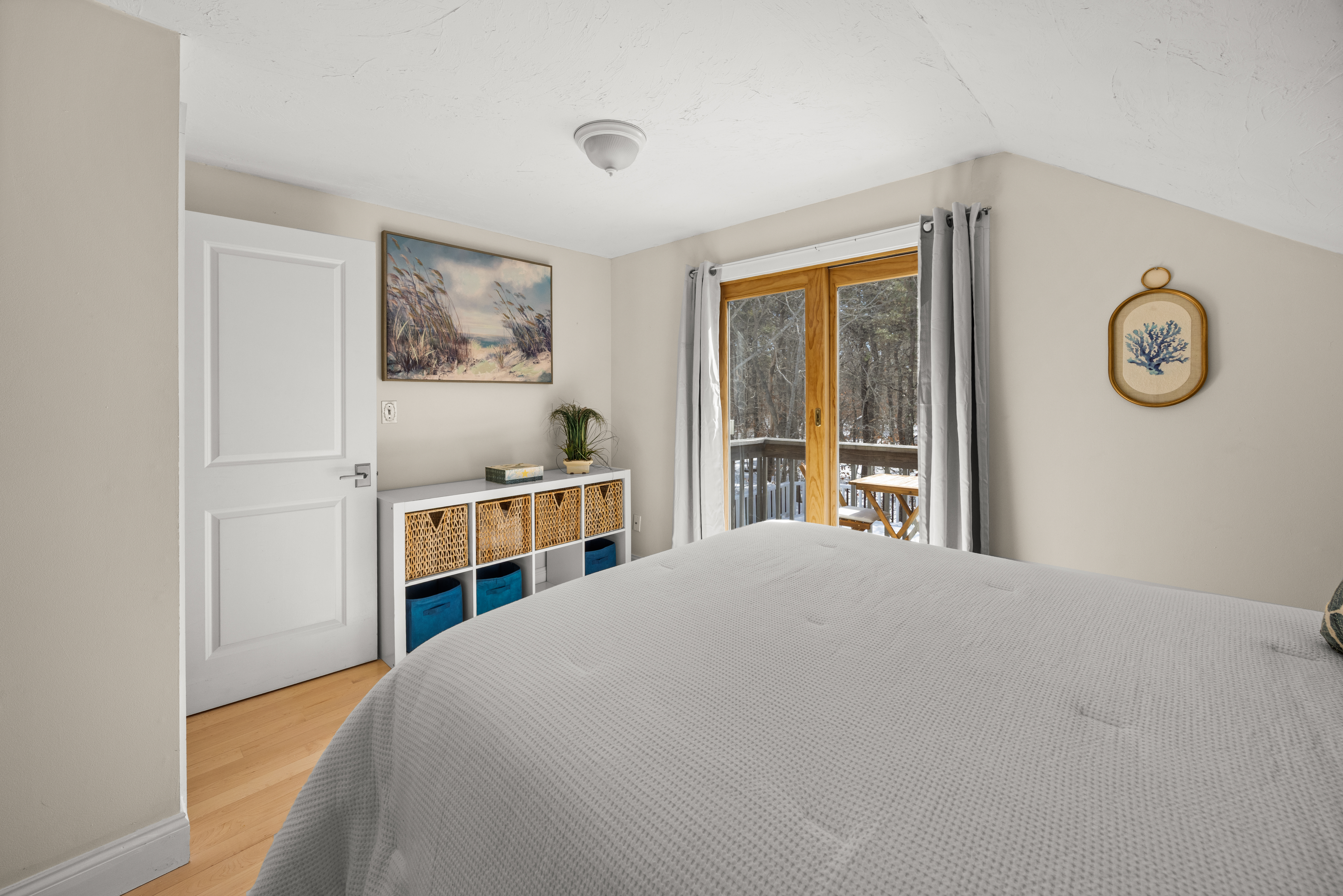 58 Rd To The Plaines Edgartown, MA 02539 - Photo 29 of 40 a bedroom with a bed and a window