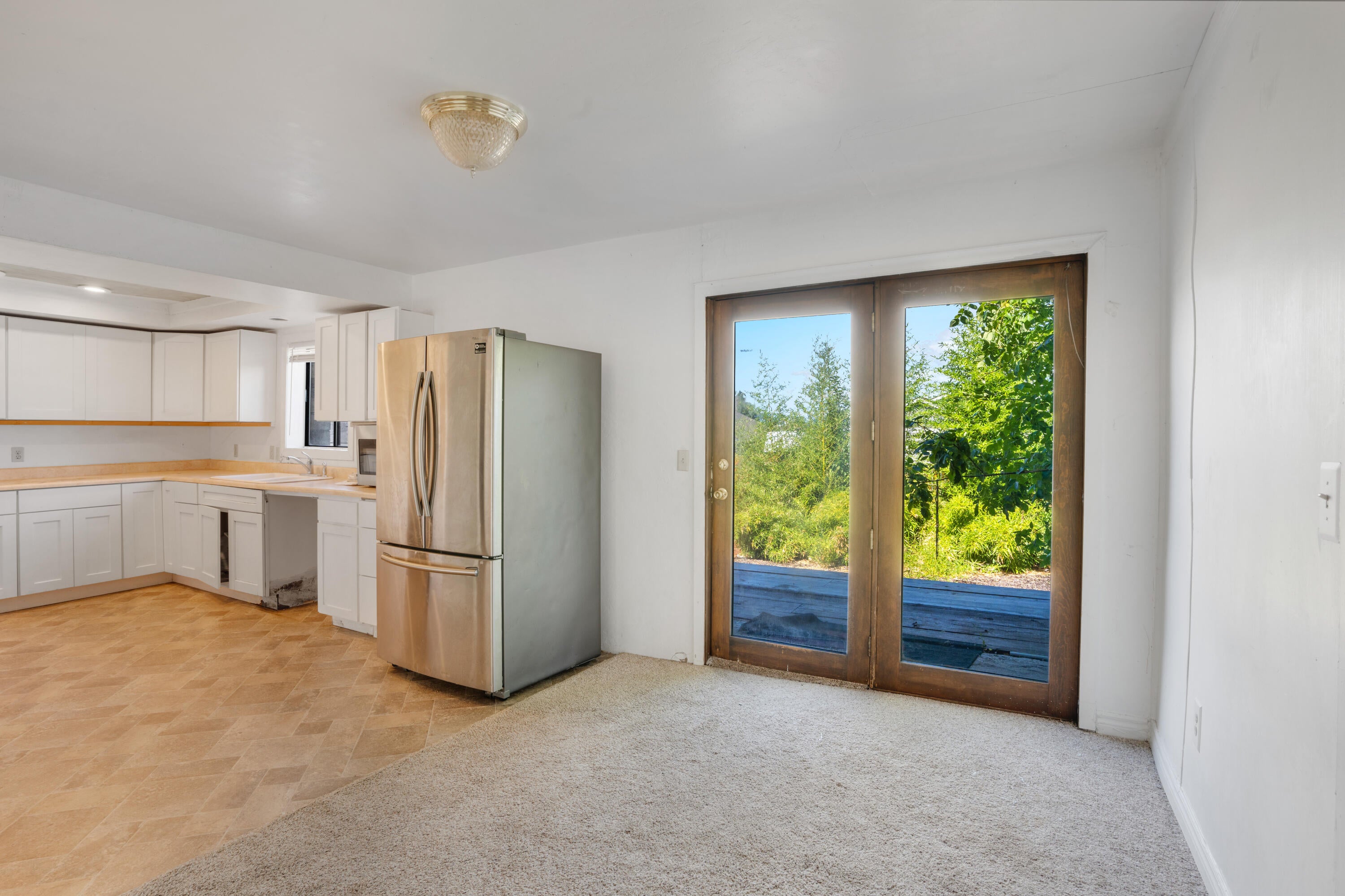 233 Barton Road Eagle Point, OR 97524 - Photo 7 of 22 233 Barton Road - Eagle point-39